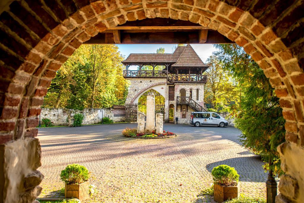 Drevny Grad Park-Hotel Lviv Luaran gambar